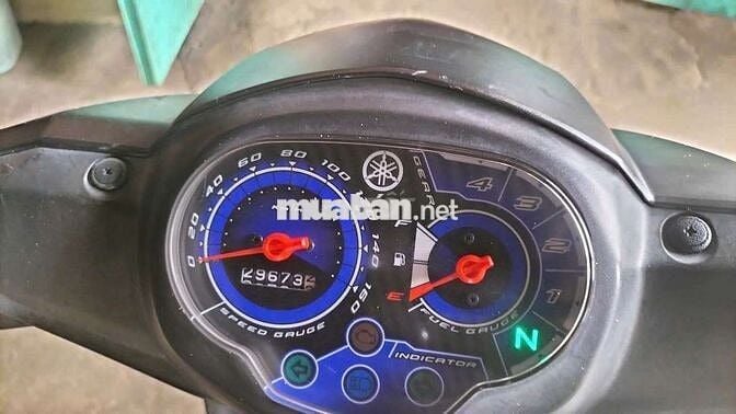 Thíu tiền cần bán