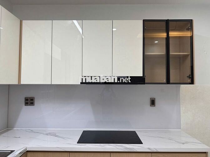 Bán nhà mới xây, 309m², hẻm ô tô, 4 phòng ngủ, Nguyễn Văn Cừ, TDM