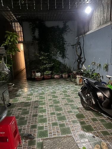 Cần bán nhà mặt tiền phường 10 đường mới làm