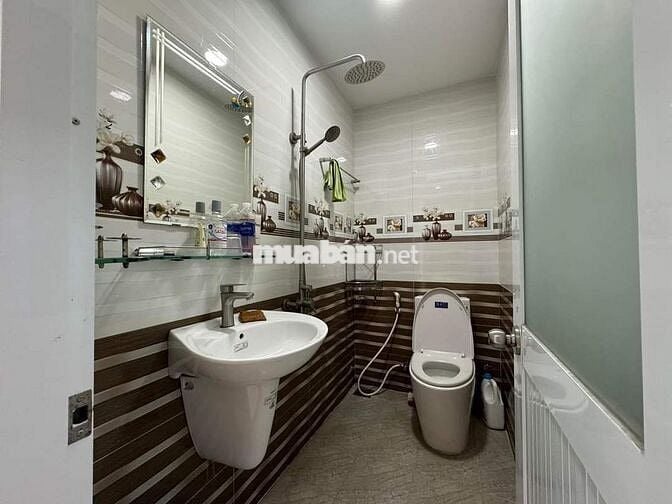 BÁN GẤP NHÀ Ở GÒ XOÀI , P. BÌNH HƯNG HÒA GIÁ NHỈNH 6 TỶ