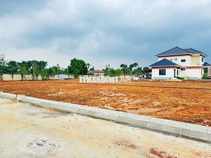 Đất Đại Học Quốc Gia cần thanh khoản