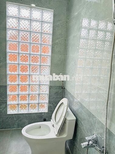 Bán nhà mới xây, 309m², hẻm ô tô, 4 phòng ngủ, Nguyễn Văn Cừ, TDM