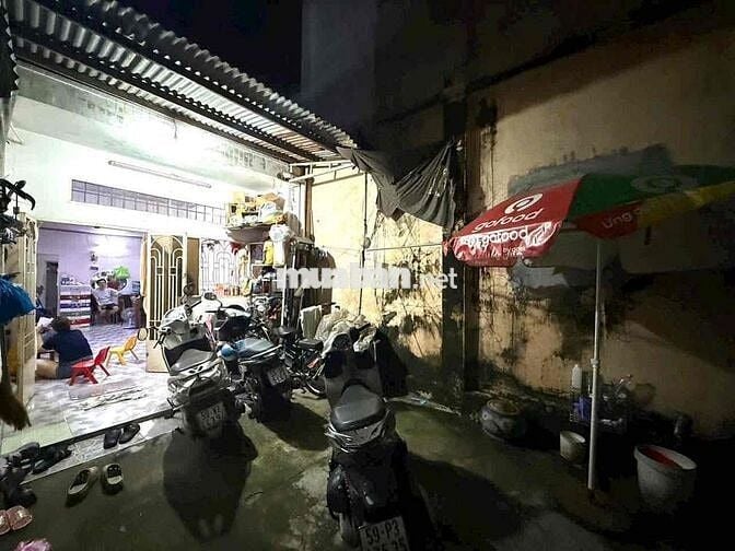 Bán Nhà Cấp 4. dt 55m2. ko lộ giới. ngay Lotte Nguyễn Văn Lượng. chỉ 3