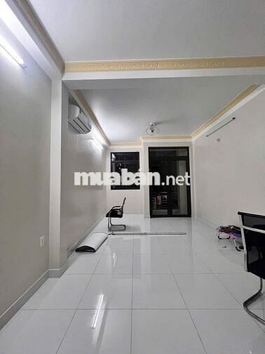 Cho thuê nhà góc 2 mặt tiền đường Lũy Bán Bích, dt 5x20 trệt 3 lầu
