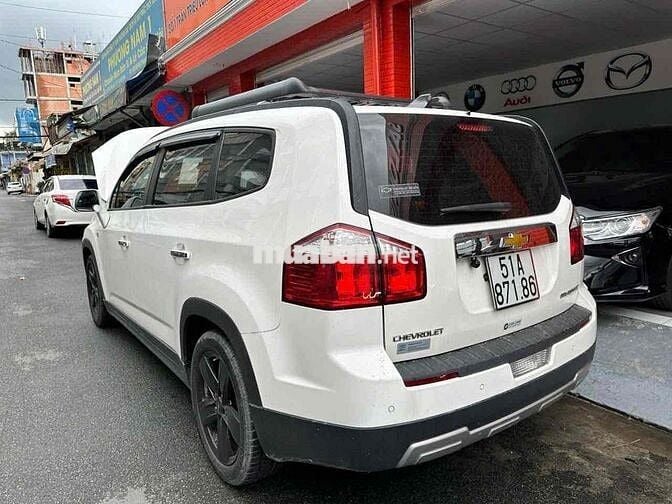 Chevrolet Orlando 1.8 LT 7 chỗ–Xe đẹp- số tự động
