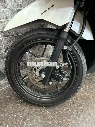 Vario mẫu cũ đklđ 04/2018, dựng nhà ít chạy