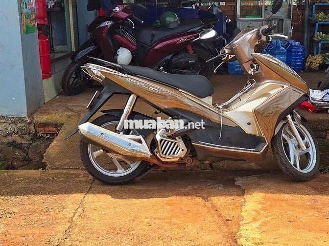 Xe tay ga Honda Air Blade 2013 màu vàng đồng