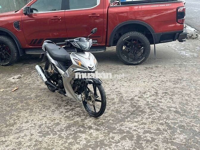 Cần bán lại xe 135 xuống áo 2010 máy 62 bao im