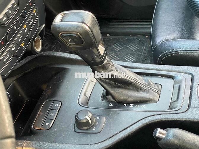 Ford Ranger 2020 LIMITED 2.0L 4x4 AT  - bao ra tên