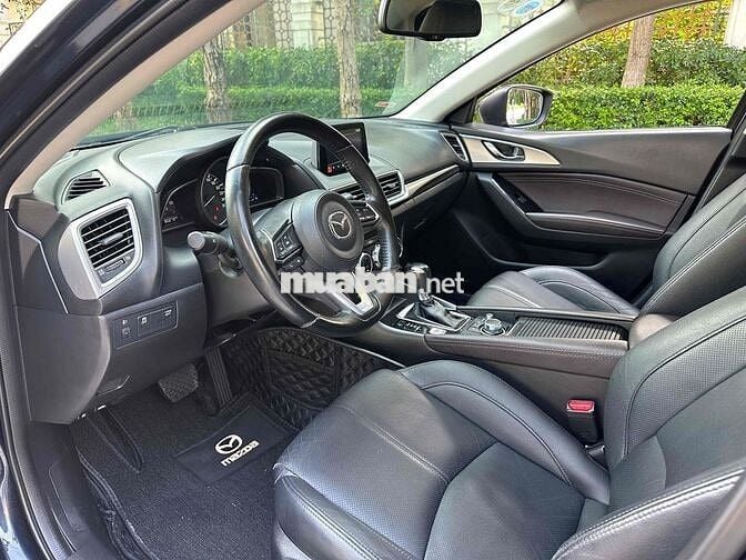 Mazda 3 2018 1.5 AT Sedan - 80000 km Xanh Đen