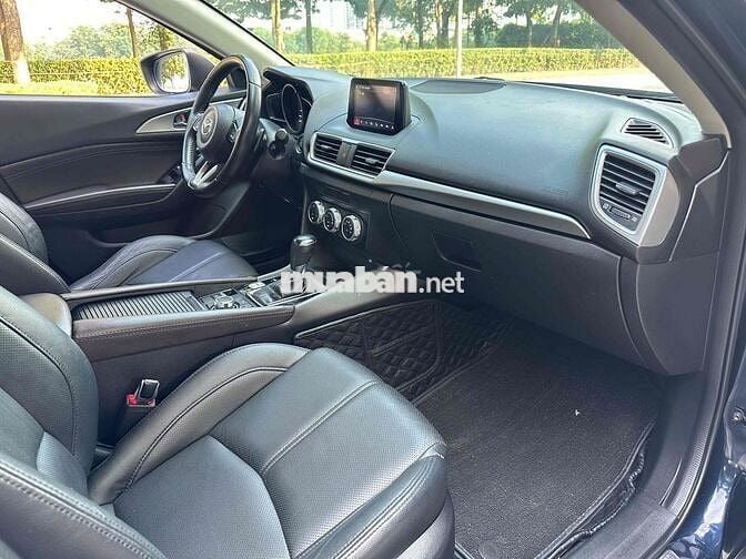 Mazda 3 2018 1.5 AT Sedan - 80000 km Xanh Đen