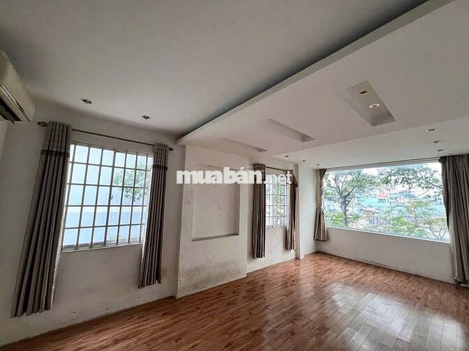 Cho Thuê Nhà Đường Lê Hồng Phong, Quận 10 ( 4x12m - 3 Lầu, 4WC )