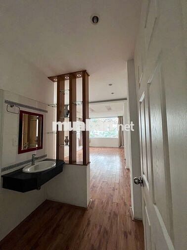 Cho Thuê Nhà Đường Lê Hồng Phong, Quận 10 ( 4x12m - 3 Lầu, 4WC )