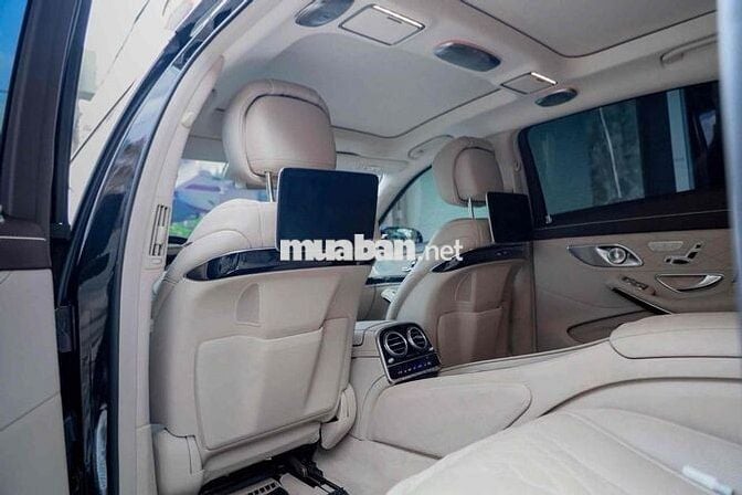 Mercedes Benz Maybach 2020 S450 4Matic - Bank 90%
