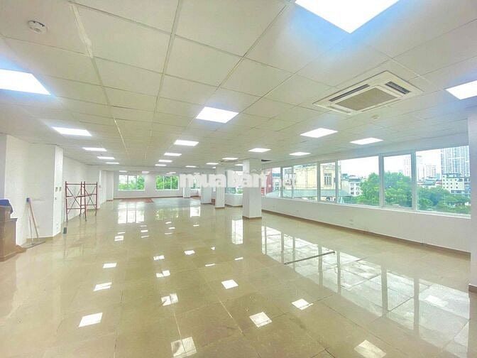Văn phòng Quận Đống Đa. Diện tích đa dạng, mặt sang thông thoáng.