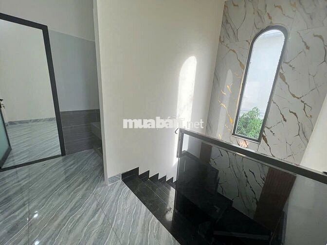 Nhà sắp bàn giao. Đường Ngô Chí Quốc 1 trệt 2 lầu