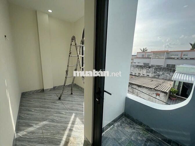 Nhà sắp bàn giao. Đường Ngô Chí Quốc 1 trệt 2 lầu