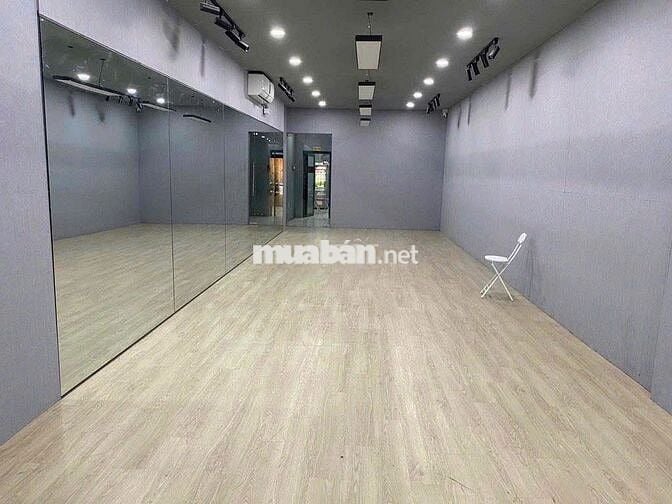 Cho Thuê Nhà Đường Ba Vì, Quận 10 ( 4x22m - 4PN, 3WC - Nhà Rộng )