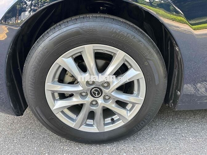 Mazda 3 2018 1.5 AT Sedan - 80000 km Xanh Đen