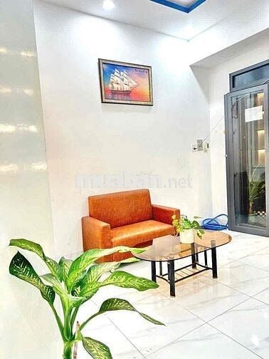 NHÀ 3 PHÒNG MẶT TIỀN ĐƯỜNG SỐ KHU TÊN LỬA