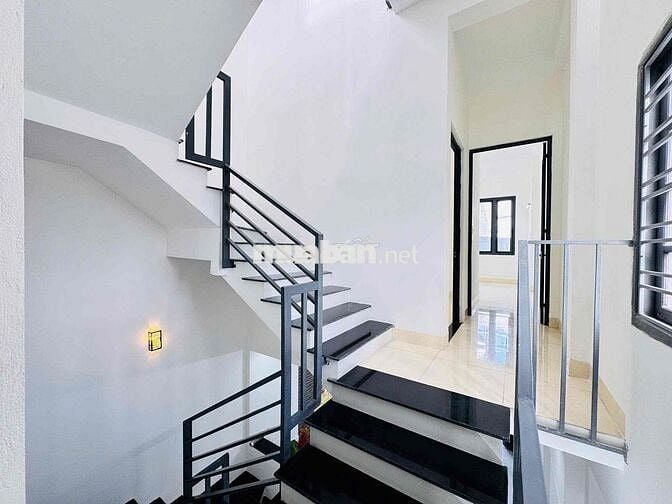 Nhà 3 tầng kiệt 500 Tôn Đản 3PN nhà đẹp vào ở ngay
