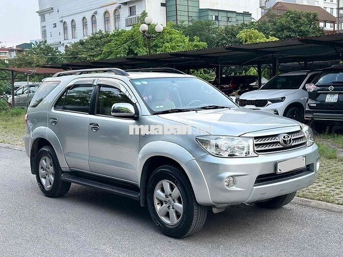 Toyota Fortuner 2010 2.7V 4x4 AT - 150000 km 1 Chủ