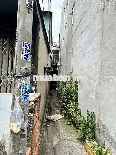 bán nhà shr 1 ty650 (5x8) 1 trệt 1 lầu 1 sân thượng