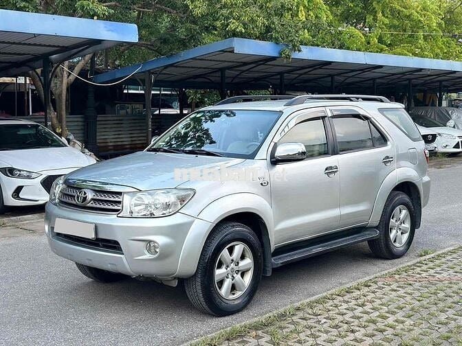 Toyota Fortuner 2010 2.7V 4x4 AT - 150000 km 1 Chủ
