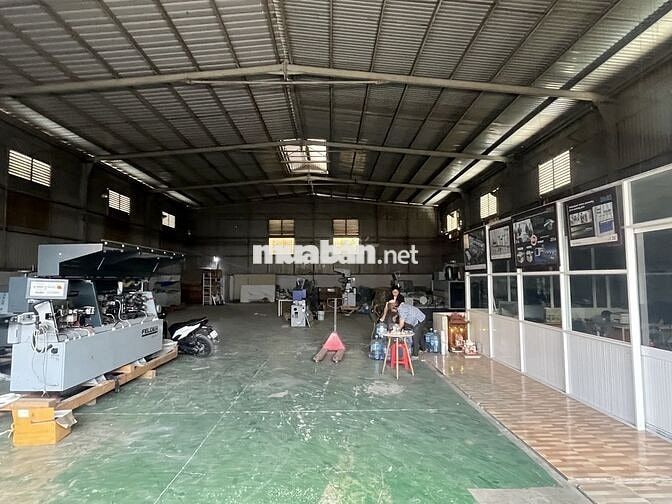 CHO THUÊ XƯỞNG 600M2 ĐƯỜNG XE CÔNG SẠCH ĐẸP CAO RÁO CÓ 3 PHA