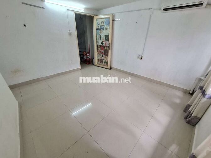 Phòng trọ 20m² cách ngã 3 Bình thới - Lạc Long Quân 200m