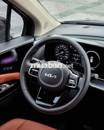 Kia Carnival 2023 Signature 2.2D - 33000 km
