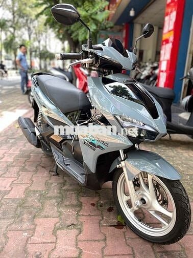 Xe máy Honda Air Blade 125 màu xám 2017