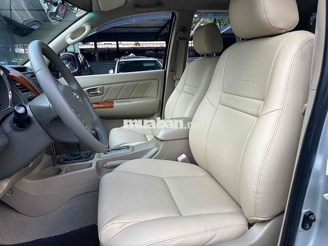 Toyota Fortuner 2010 2.7V 4x4 AT - 150000 km 1 Chủ