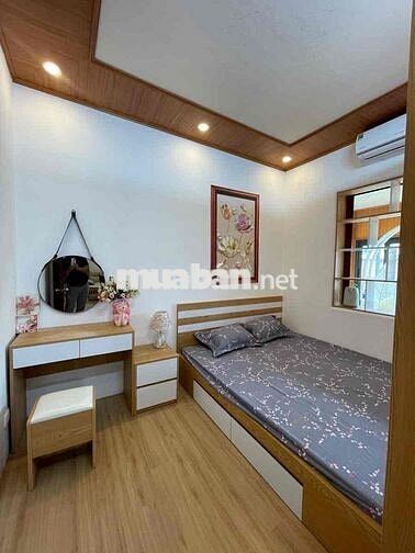 Lô góc TT phố Lạc Trung nhà đẹp 2 thoáng 3PN 2WC có bãi xe 90m T4 giá