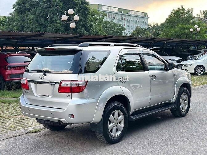 Toyota Fortuner 2010 2.7V 4x4 AT - 150000 km 1 Chủ