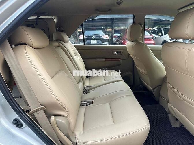 Toyota Fortuner 2010 2.7V 4x4 AT - 150000 km 1 Chủ