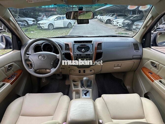 Toyota Fortuner 2010 2.7V 4x4 AT - 150000 km 1 Chủ