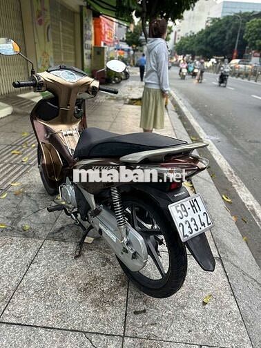 Honda future mập Fi 2013  mới 90% Bstp chính chủ