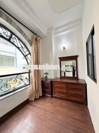 Căn Hộ 1PN Tách Bếp 40m2 Ban Công/Cửa Sổ ngay Hồ Con Rùa Quận 3