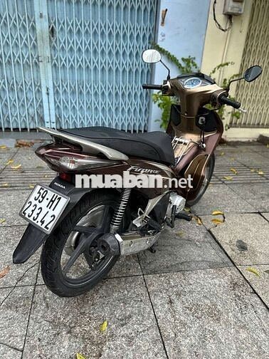 Honda future mập Fi 2013  mới 90% Bstp chính chủ