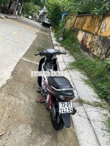 nhà dư xe cần bán