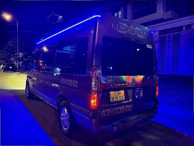 for transit sx : 2017 limousine 9 ghế 
