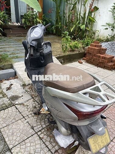Bán xe honda lead 110 2010 máy nguyên zin màu bạc