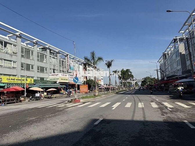 MẶT TIỀN KINH DOANH SẦM UẤT KHU VỰC DÂN CƯ HIỆN HỮU