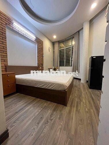 Phòng 28m2 Tân Định quận 1 – Full Tiện Nghi, cửa sổ lớn. Free xe