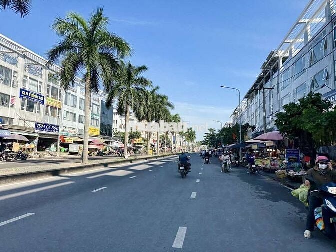 MẶT TIỀN KINH DOANH SẦM UẤT KHU VỰC DÂN CƯ HIỆN HỮU