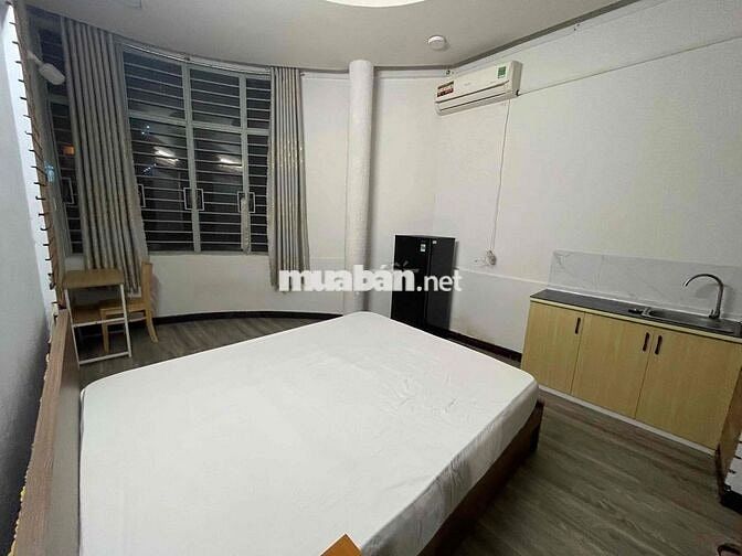 Phòng 28m2 Tân Định quận 1 – Full Tiện Nghi, cửa sổ lớn. Free xe