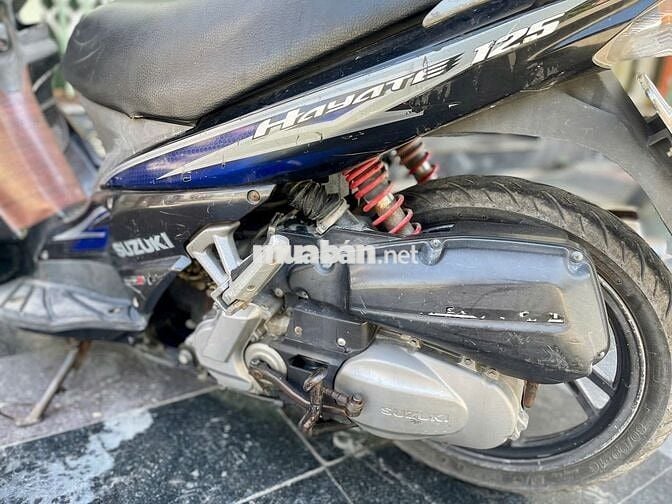 Xe máy Suzuki Hayate 124cc màu đen