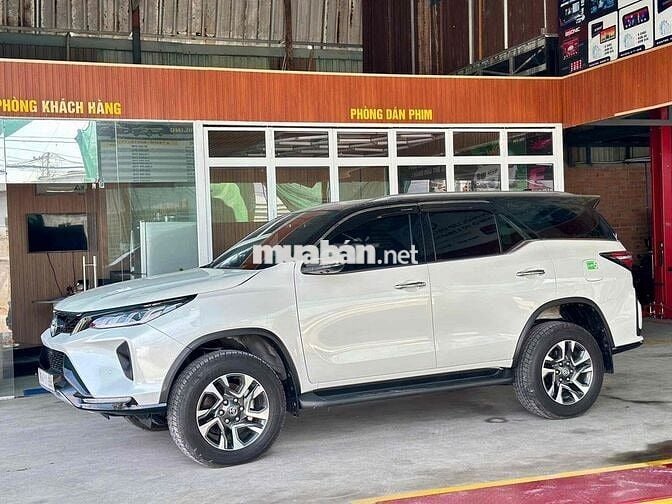 Toyota Fortuner 2024 Legender 2.4 AT 4x2 - 6700 km