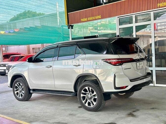 Toyota Fortuner 2024 Legender 2.4 AT 4x2 - 6700 km